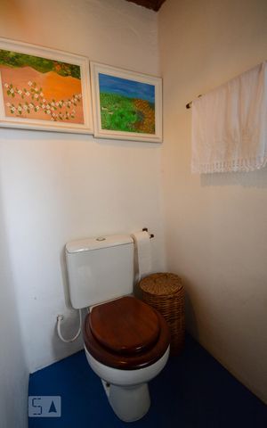 Casa à venda com 500m², 6 quartos e sem vaga Casa à venda com 500m², 6 quartos e sem vagaLavabo