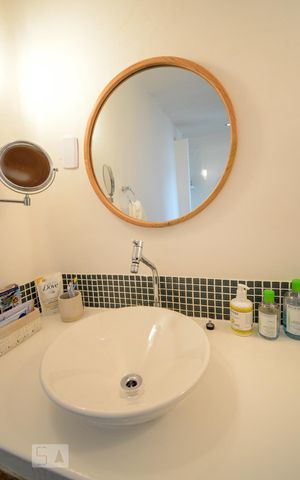 Casa à venda com 500m², 6 quartos e sem vaga Casa à venda com 500m², 6 quartos e sem vagaBanheiro da Suíte 1