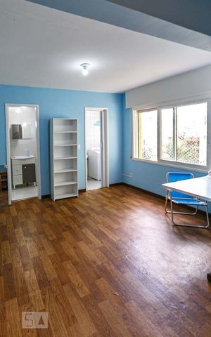 Studio para alugar com 30m², 1 quarto e sem vagaSala/Quarto