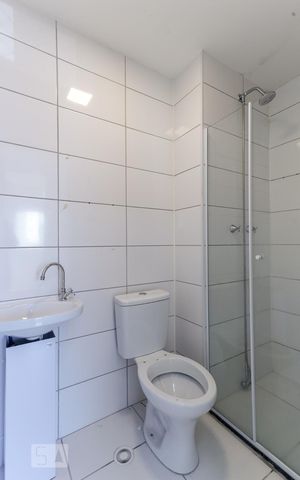 Apartamento para alugar com 42m², 2 quartos e sem vaga Apartamento para alugar com 42m², 2 quartos e sem vagaBanheiro