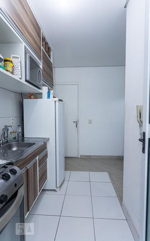 Apartamento à venda com 49m², 2 quartos e 1 vaga Apartamento à venda com 49m², 2 quartos e 1 vagaCozinha
