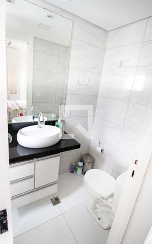 Apartamento à venda com 33m², 1 quarto e 1 vaga Apartamento à venda com 33m², 1 quarto e 1 vagaBanheiro- panorâmica