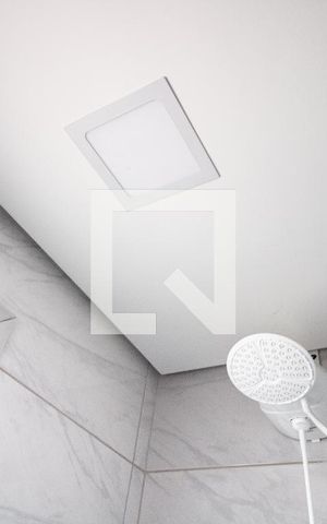 Apartamento à venda com 33m², 1 quarto e 1 vaga Apartamento à venda com 33m², 1 quarto e 1 vagaBanheiro - detalhe chuveiro