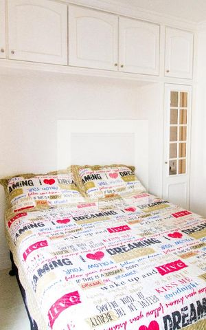 Apartamento à venda com 33m², 1 quarto e 1 vaga Apartamento à venda com 33m², 1 quarto e 1 vagaQuarto detalhe cama de casal