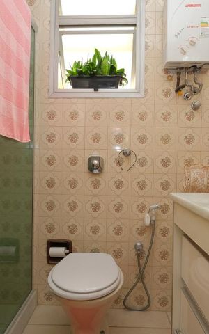 Apartamento à venda com 69m², 2 quartos e 1 vagaBanheiro Social