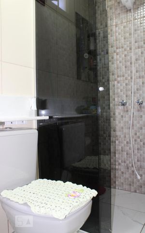 Casa à venda com 92m², 2 quartos e 1 vagaBanheiro 2