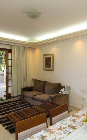 Casa à venda com 160m², 2 quartos e 4 vagasSala
