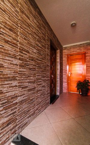 Casa à venda com 160m², 2 quartos e 4 vagasHall