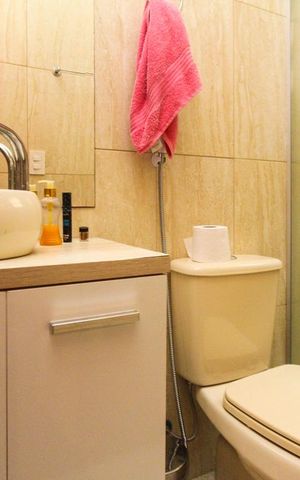 Casa à venda com 160m², 2 quartos e 4 vagasBanheiro da Suite