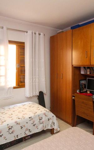 Casa à venda com 160m², 2 quartos e 4 vagasSuite