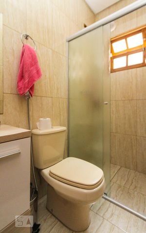 Casa à venda com 160m², 2 quartos e 4 vagasBanheiro da Suite