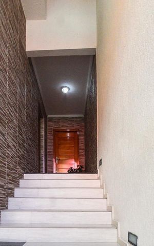 Casa à venda com 160m², 2 quartos e 4 vagasGaragem