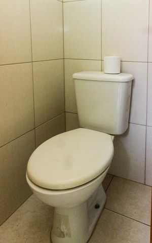 Casa à venda com 160m², 2 quartos e 4 vagasBanheiro