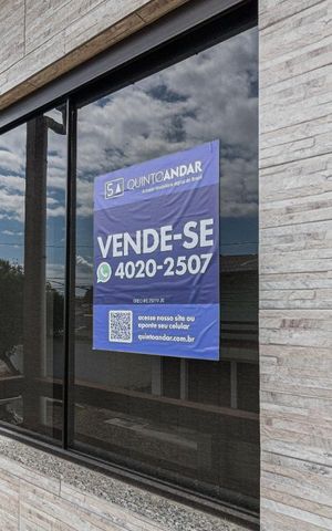 Casa à venda com 200m², 4 quartos e 1 vaga Casa à venda com 200m², 4 quartos e 1 vagaPlaquinha