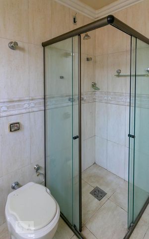 Apartamento para alugar com 160m², 4 quartos e 3 vagas Apartamento para alugar com 160m², 4 quartos e 3 vagasBanheiro da Suíte 2