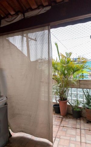 Casa à venda com 130m², 4 quartos e 2 vagasVaranda quarto 1