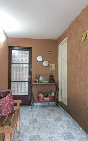 Casa à venda com 130m², 4 quartos e 2 vagasEntrada da casa