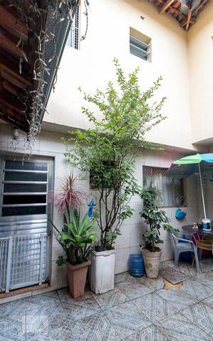 Casa à venda com 130m², 4 quartos e 2 vagasEdícula
