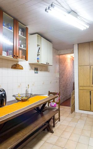 Casa à venda com 130m², 4 quartos e 2 vagasCozinha