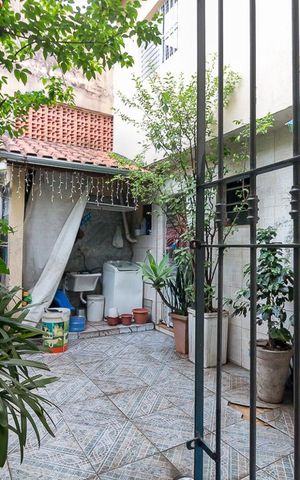 Casa à venda com 130m², 4 quartos e 2 vagasQuintal e área de serviço