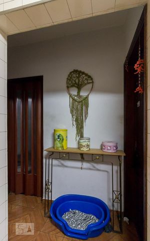 Casa à venda com 130m², 4 quartos e 2 vagasCorredor - quartos
