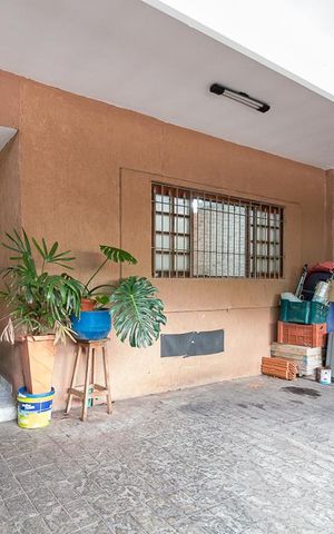Casa à venda com 130m², 4 quartos e 2 vagasGaragem