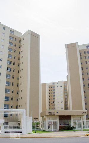 Apartamento à venda com 60m², 2 quartos e 1 vaga Apartamento à venda com 60m², 2 quartos e 1 vagaFachada