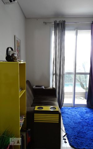 Apartamento para alugar com 33m², 1 quarto e 1 vagaSala