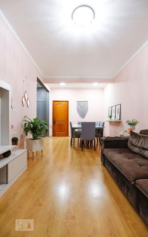 Apartamento à venda com 90m², 2 quartos e sem vagaSala