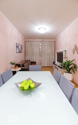 Apartamento à venda com 90m², 2 quartos e sem vagaSala