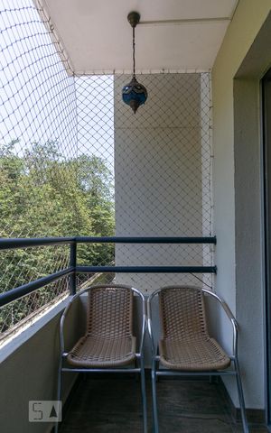 Apartamento à venda com 70m², 2 quartos e 1 vaga Apartamento à venda com 70m², 2 quartos e 1 vagavaranda
