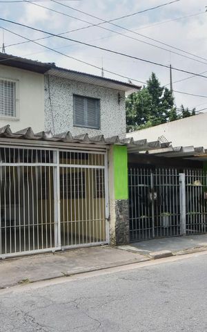 Casa à venda com 125m², 2 quartos e 2 vagasCasa