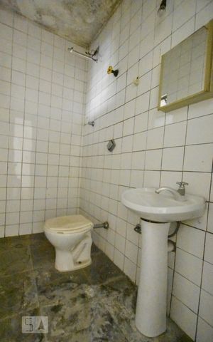 Casa à venda com 125m², 2 quartos e 2 vagasBanheiro de Serviços