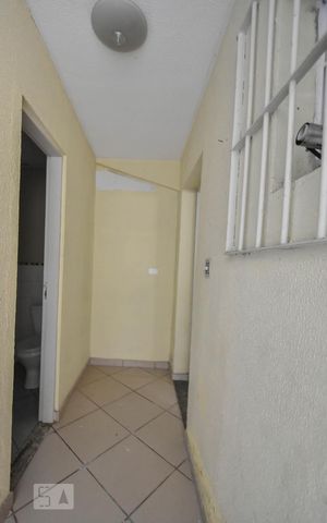 Casa à venda com 125m², 2 quartos e 2 vagasLavabo