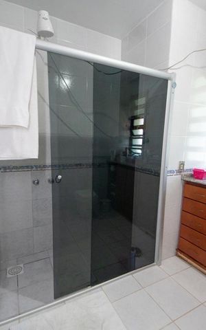 Casa à venda com 400m², 4 quartos e 4 vagasBanheiro 3