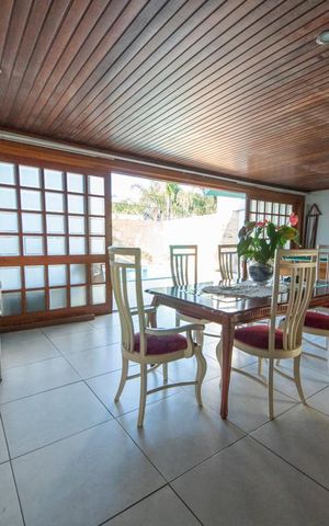 Casa à venda com 400m², 4 quartos e 4 vagasSalão de festas
