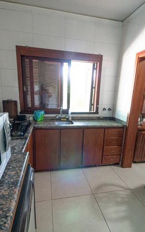 Casa à venda com 400m², 4 quartos e 4 vagasCozinha