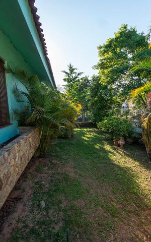 Casa à venda com 400m², 4 quartos e 4 vagasPátio Lateral
