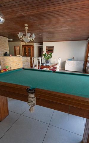 Casa à venda com 400m², 4 quartos e 4 vagasSalão de festas