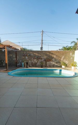 Casa à venda com 400m², 4 quartos e 4 vagasPiscina