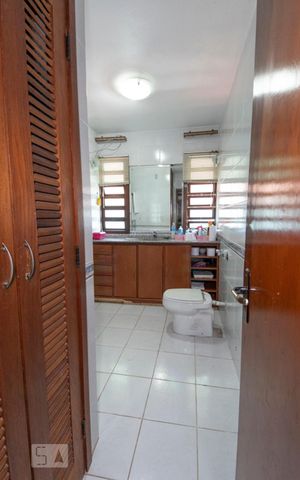 Casa à venda com 400m², 4 quartos e 4 vagasBanheiro 3