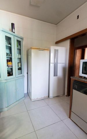 Casa à venda com 400m², 4 quartos e 4 vagasCozinha