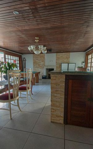 Casa à venda com 400m², 4 quartos e 4 vagasSalão de festas
