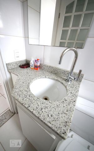 Casa à venda com 200m², 3 quartos e 2 vagasBanheiro