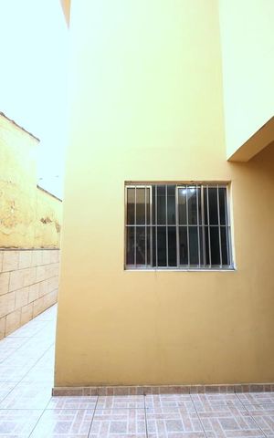 Casa à venda com 200m², 3 quartos e 2 vagasÁrea de Serviço