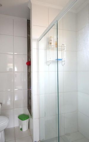 Casa à venda com 200m², 3 quartos e 2 vagasBanheiro