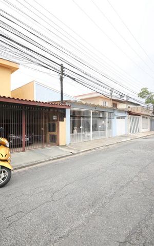 Casa à venda com 200m², 3 quartos e 2 vagasVizinhança