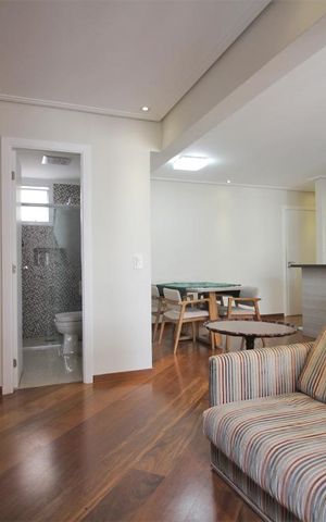 Apartamento à venda com 90m², 2 quartos e 2 vagasSala