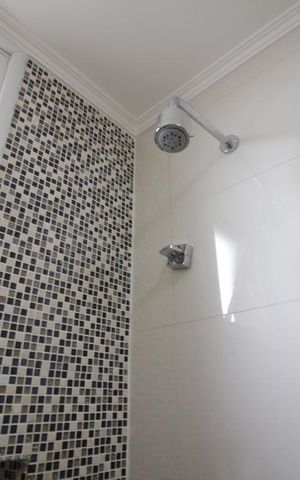 Apartamento à venda com 90m², 2 quartos e 2 vagasChuveiro