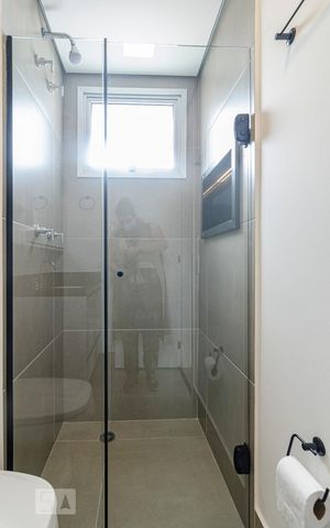 Apartamento para alugar com 68m², 2 quartos e 1 vagaBanheiro da suíte